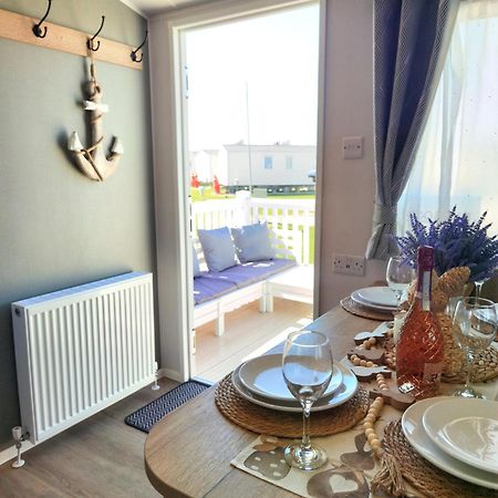 Big Boss Caravan-Camber Sands, Free Wi-Fi, Netflix, Parking Exterior foto